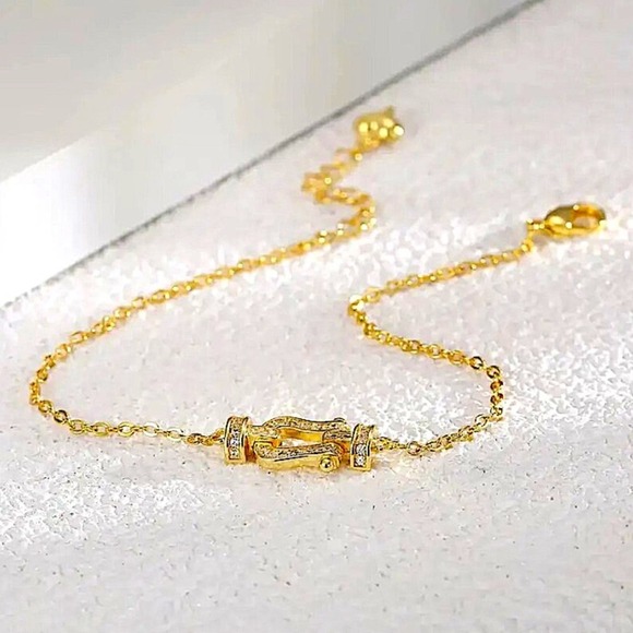 Gold Horseshoe Zircon Bracelet Chain Link Snaffle Stirrup D Ring Gift for Friend - Picture 5 of 10